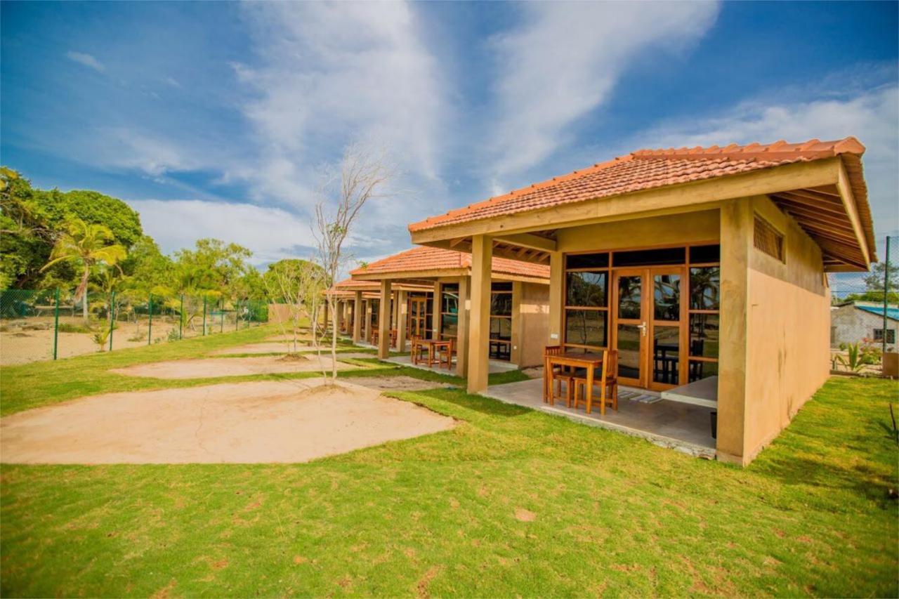 Nikara Nature Resort Baía de Arugam Exterior foto