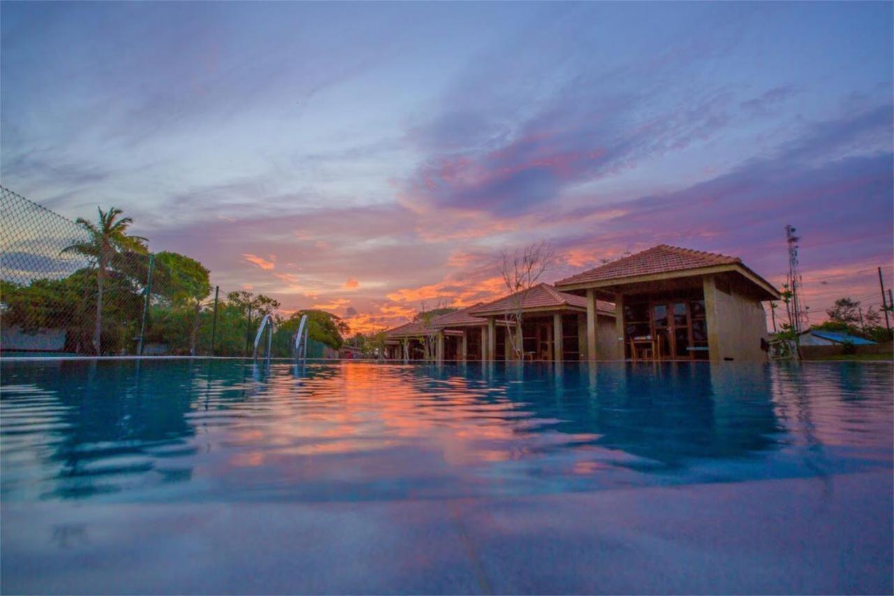 Nikara Nature Resort Baía de Arugam Exterior foto