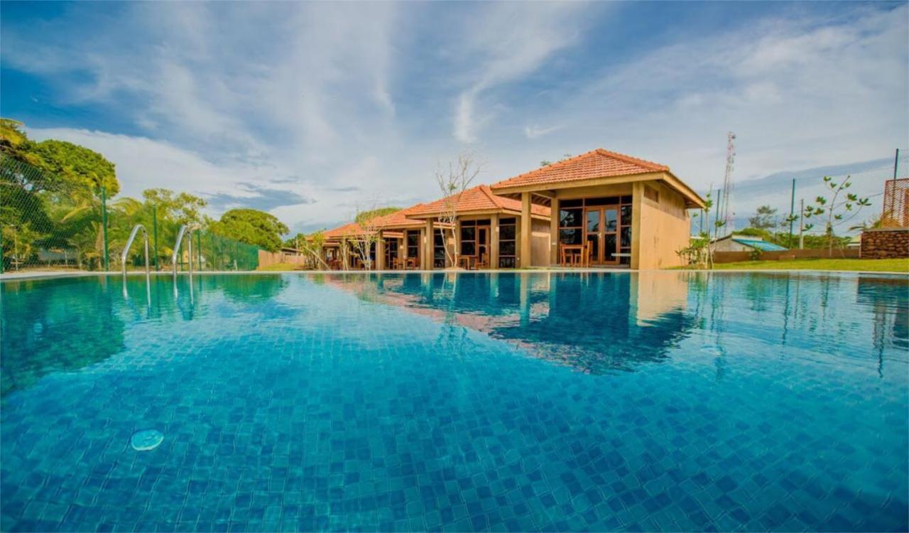 Nikara Nature Resort Baía de Arugam Exterior foto